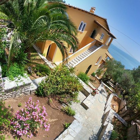 Silent Bay Apartments Katavolos Bagian luar foto