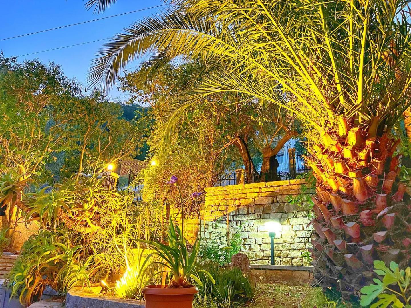 Silent Bay Apartments Katavolos Bagian luar foto