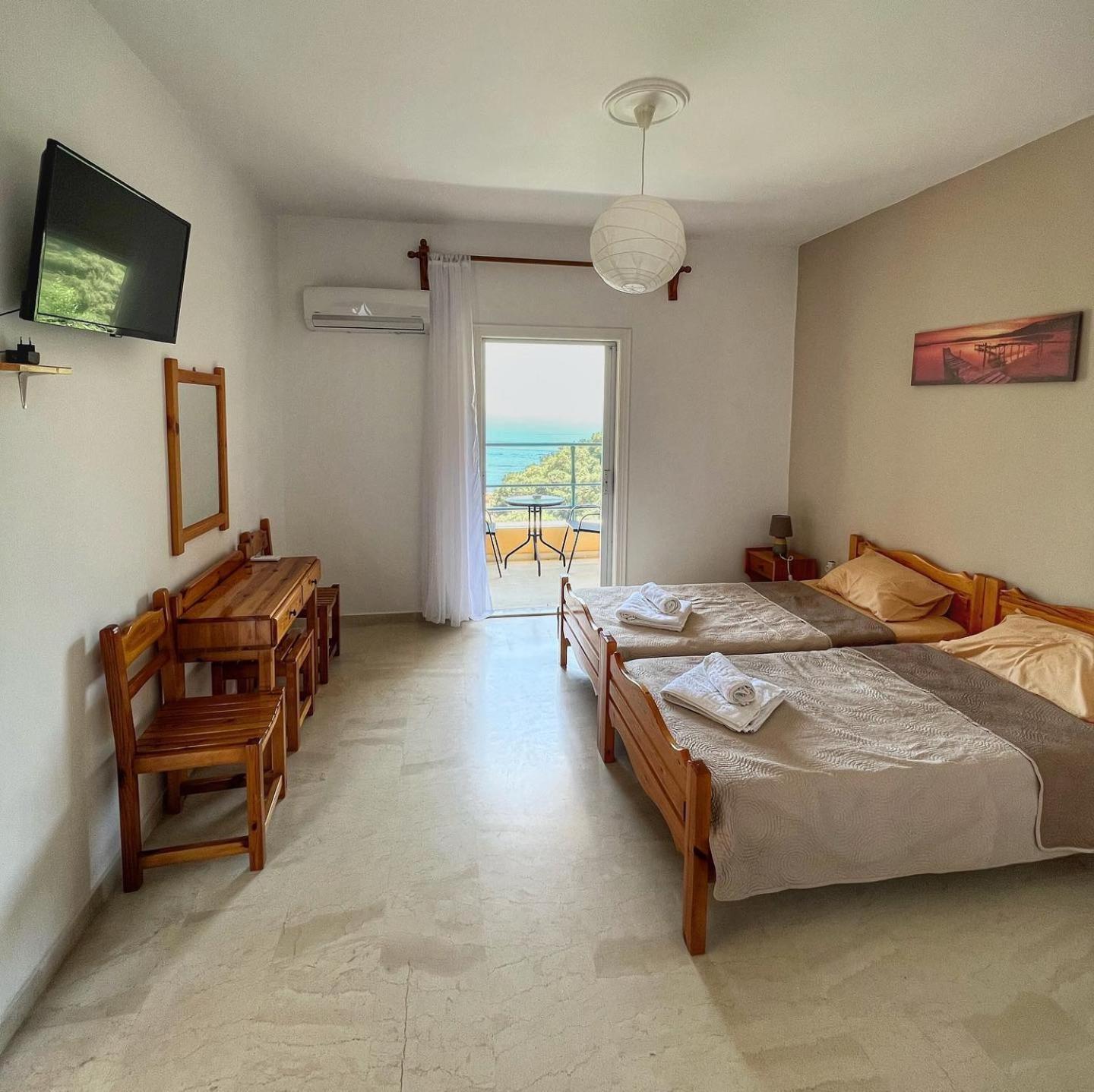 Silent Bay Apartments Katavolos Bagian luar foto