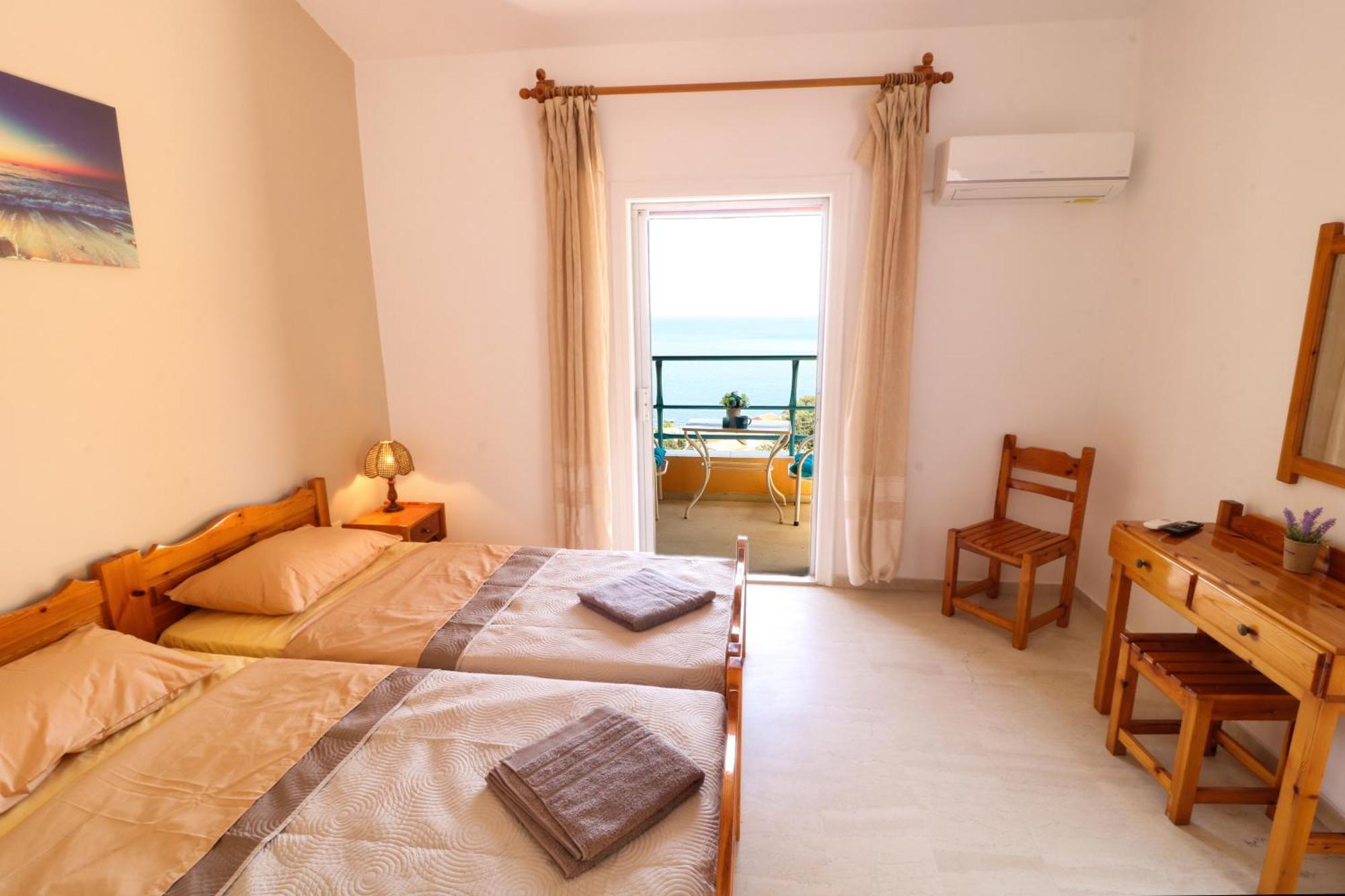 Silent Bay Apartments Katavolos Bagian luar foto