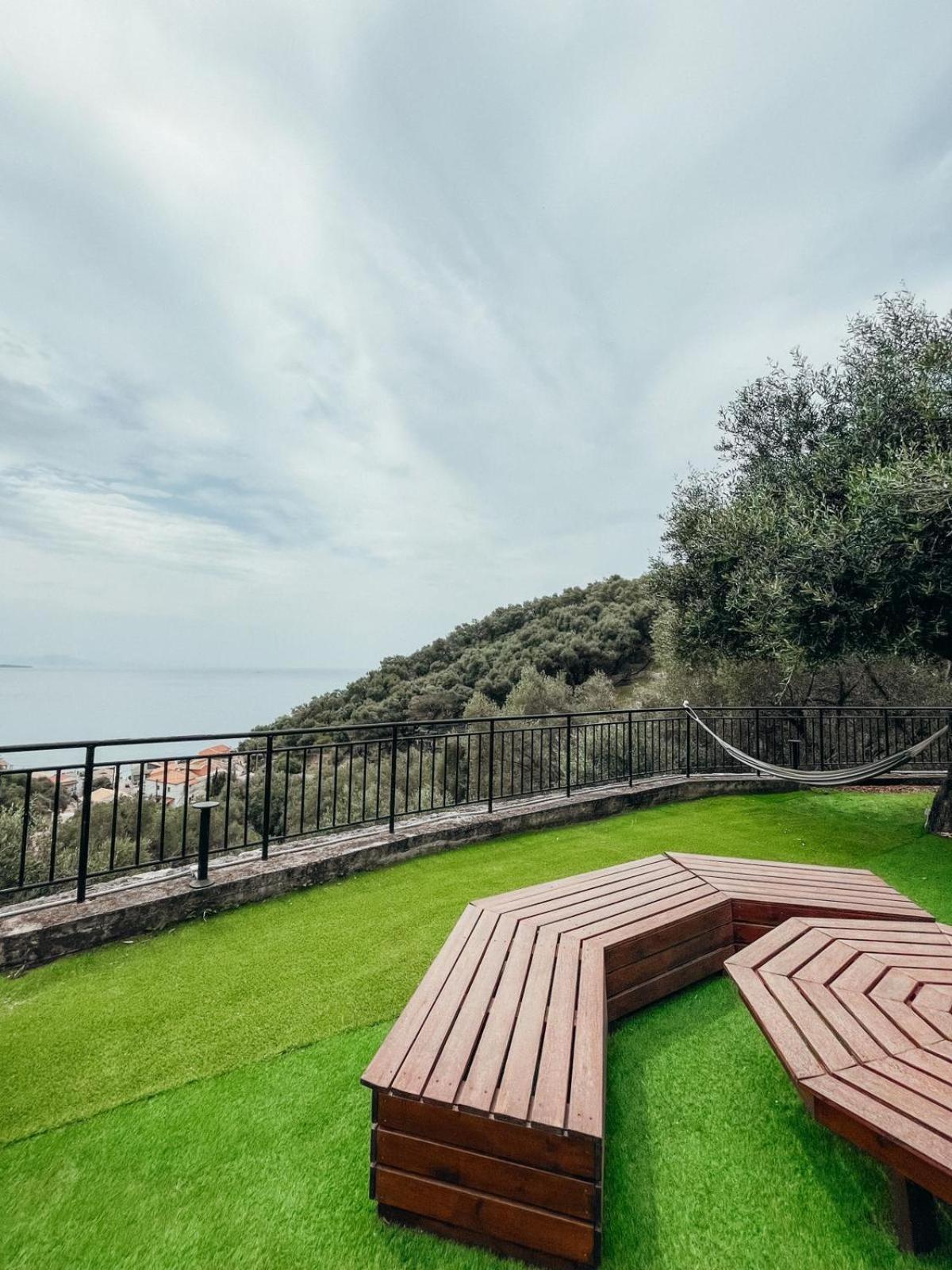 Silent Bay Apartments Katavolos Bagian luar foto