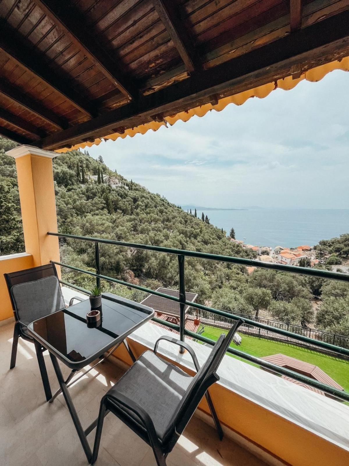 Silent Bay Apartments Katavolos Bagian luar foto